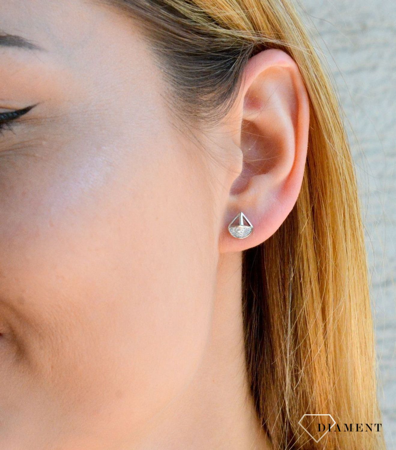 Srebrne kolczyki wzór łódeczka z cyrkoniami DIA-KLC-6935-925d.jpg