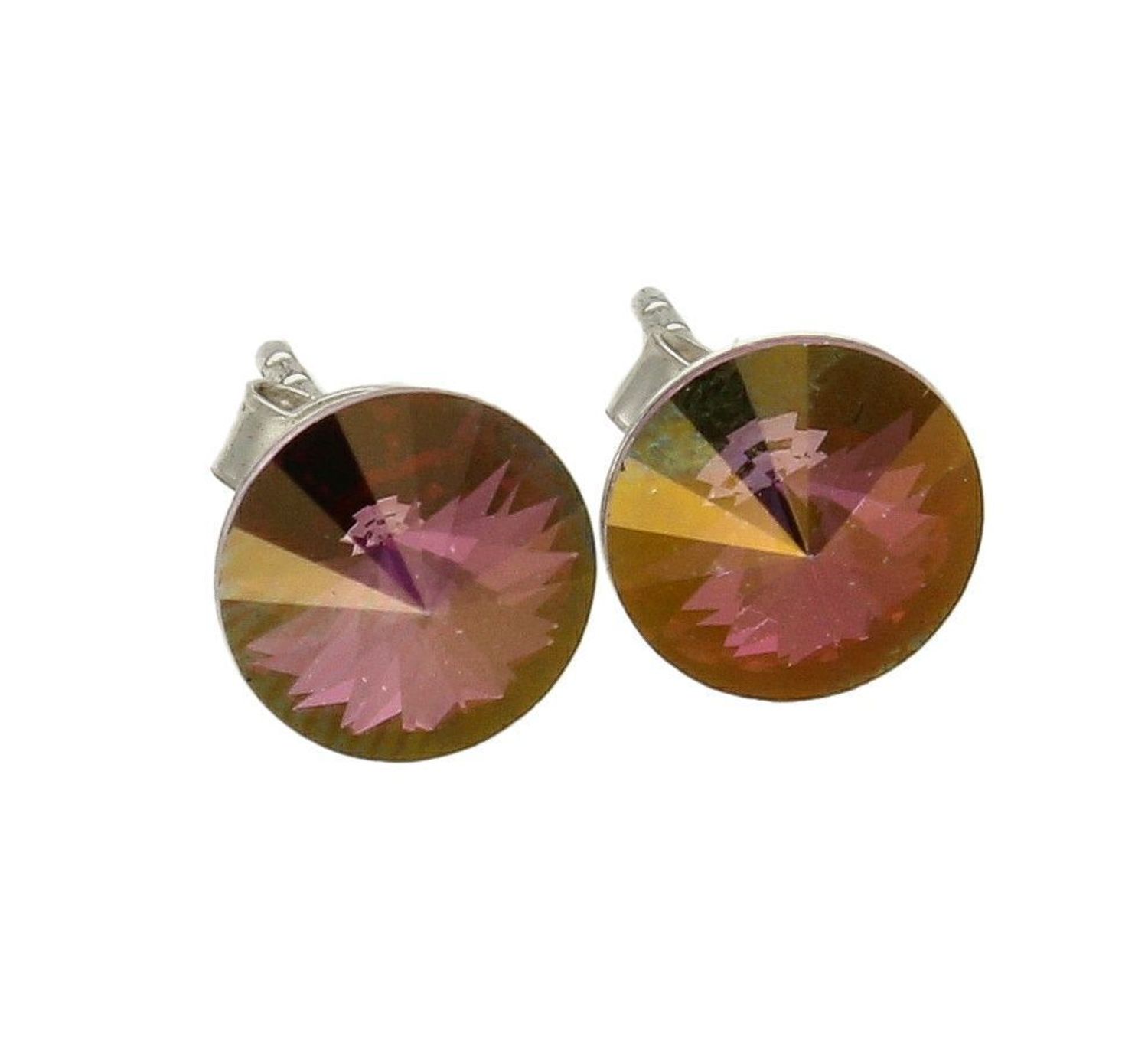 Kolczyki srebrne wkrętki HILTONKI DIA-KLC-6947-925. Srebrne kolczyki w kształcie koła z kamieniem mieniącym się w różnych kolorach. Wykonane z najwyższej jakości srebrna próby 925 wyglądają bardzo elegancko.jpg