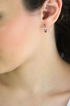 Złote kolczyki koła 585 z kolorowymi cyrkoniami  Najwyższa próba złota (1).jpg