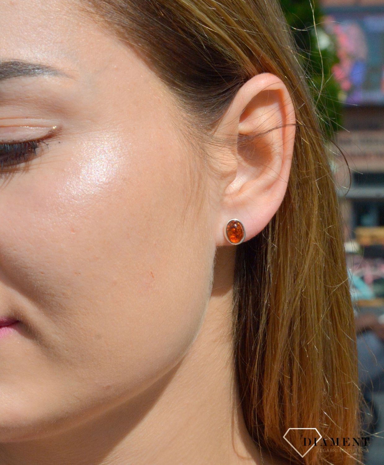 Kolczyki srebrne wkrętki owalne z bursztynem miodowym DIA-KLC-7109-925. . Kolczyki wkrętki srebrne. Kolczyki srebrne na sztyft. Bursztyn bałtycki. Kolczyki srebrne z bursztynem. Kolczyki srebrne idealne na prezent..jpg