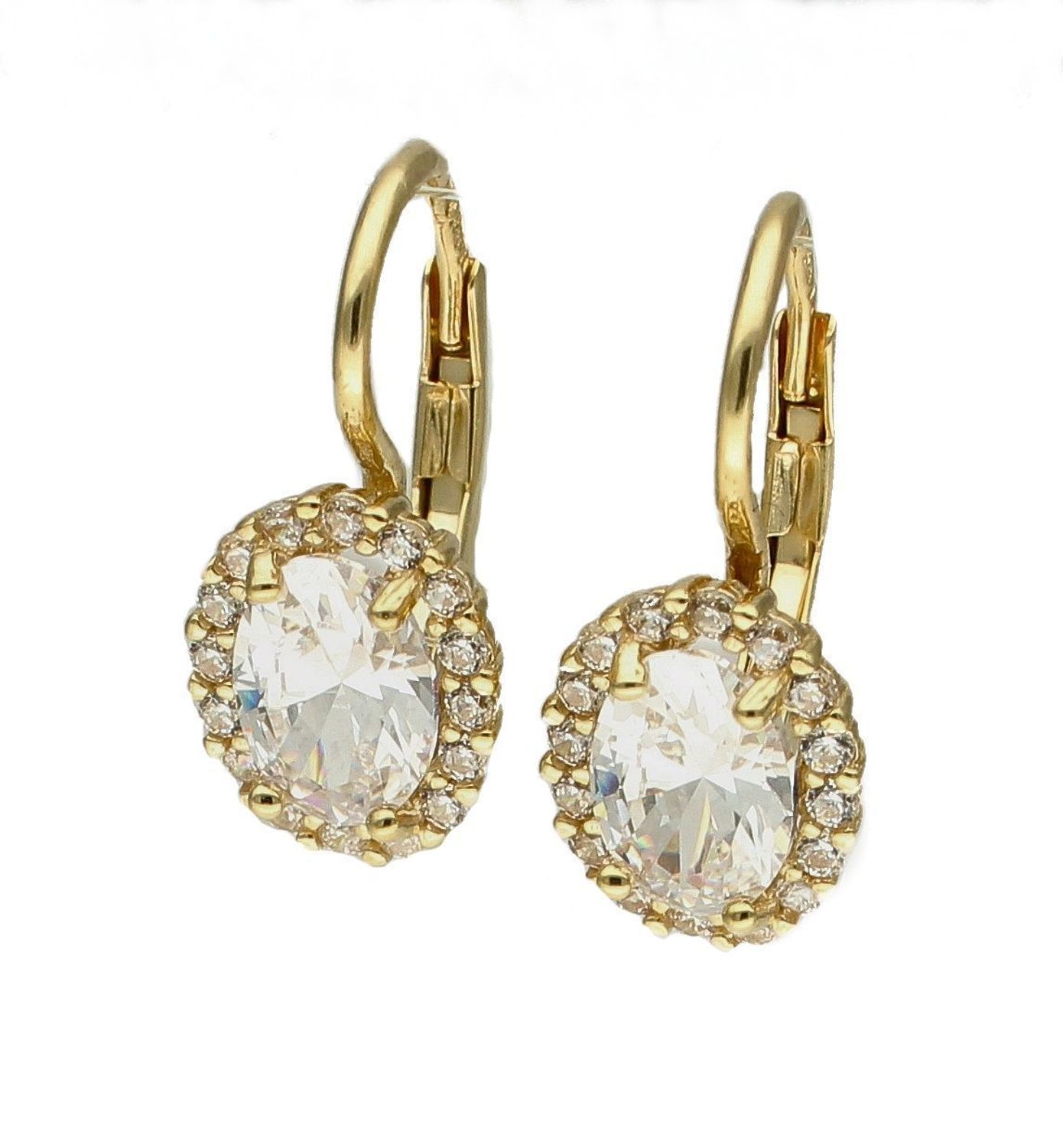 Złote kolczyki 375 wiszące z owalną cyrkonią DIA-KLC-7758-375. Kolczyki w minimalistycznym stylu, wpisujące się w obecne trendy modowe. Delikatna forma, najwyższej jakości złota to idealne uzupełnienie eleganckich stylizacji.jpg