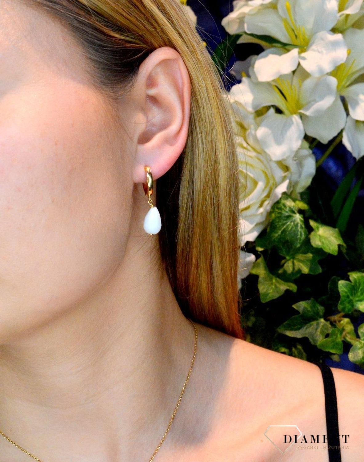 Srebrne kolczyki pozłacane z kamieniem naturalnym agat DIA-KLC-8045-925.  Srebrne pozłacane kolczyki wykonane z najwyższej próby srebra o formie kółeczka z agatem. Biżuteria idealna na prezent. Biżuteria srebrna  idealna dla m.jpg