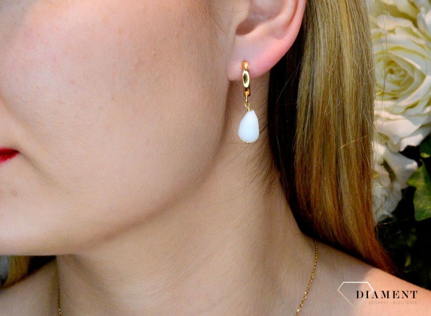 Srebrne kolczyki pozłacane z kamieniem naturalnym agat DIA-KLC-8045-925.  Srebrne pozłacane kolczyki wykonane z najwyższej próby srebra o formie kółeczka z agatem. Biżuteria idealna na prezent. Biżuteria srebrna  idealna dla m.jpg