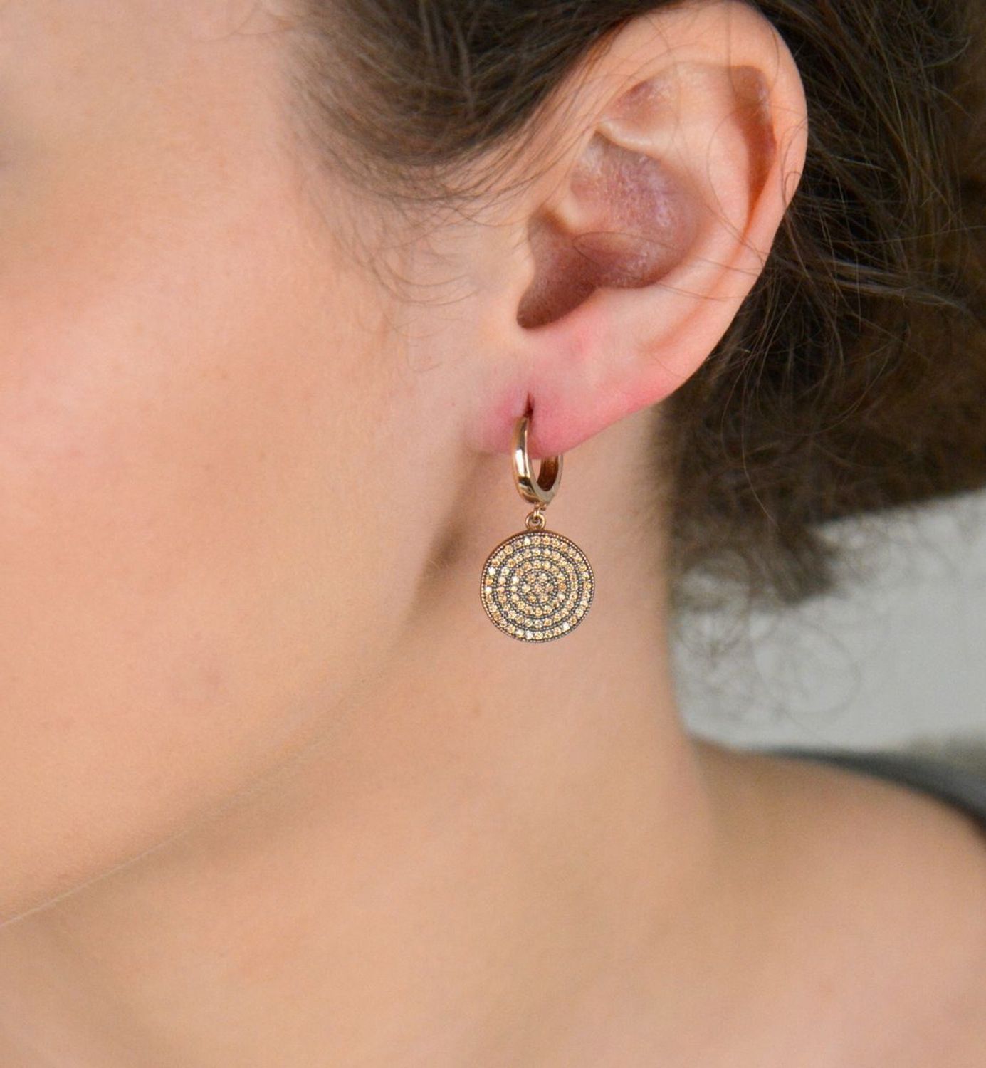 Srebrne pozłacane kolczyki 925 wiszące kółka z szampańskimi cyrkoniami DIA-KLC-8189-925.jpg