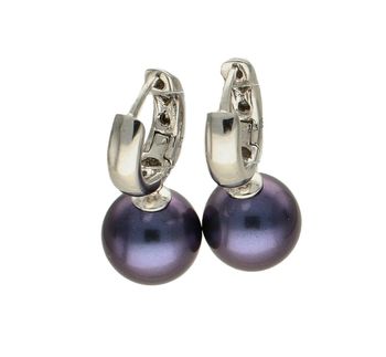 Kolczyki srebrne fioletowe perełki 925 DIA-KLC-8197-925. Eleganckie, srebrne kolczyki z ponadczasowym modnym motywem. Ich kształt jest uniwersalny, ponadczasowy a dzięki swojemu wyjątkowemu wykonaniu nadają się na prezent..jpg