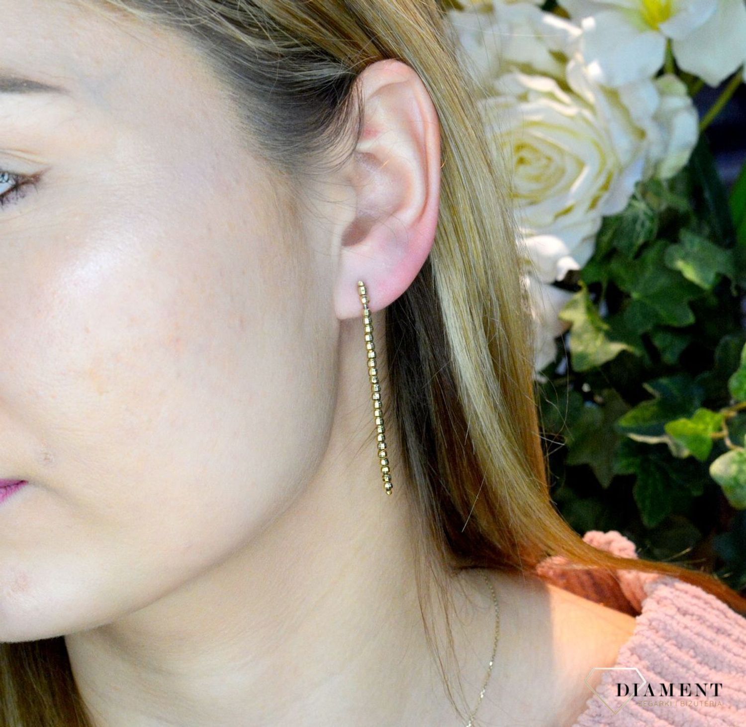 Kolczyki pozłacane  Diamentowane kulki  925 DIAMENT DIA-KLC-8240-925. Srebrne kolczyki z próby 925 w pozłoceniu żółtego złota. Wiszące kolczyki idealne na prezent dla każdej kobiety..jpg