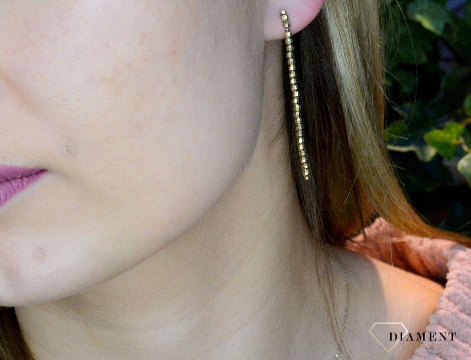 Kolczyki pozłacane  Diamentowane kulki  925 DIAMENT DIA-KLC-8240-925. Srebrne kolczyki z próby 925 w pozłoceniu żółtego złota. Wiszące kolczyki idealne na prezent dla każdej kobiety..jpg