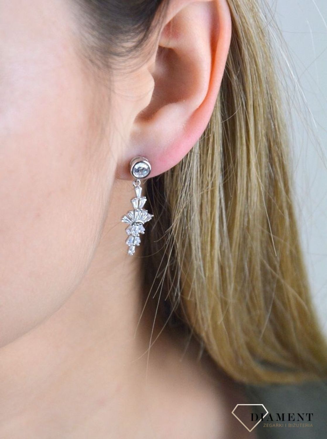 Kolczyki srebrne wiszące cyrkonie DIA-KLC-8317-925.jpg