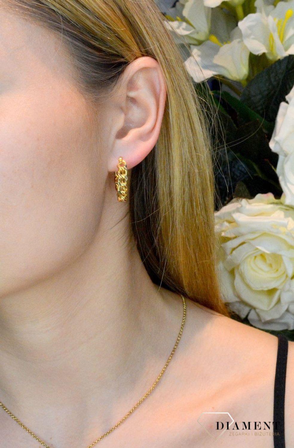 Srebrne kolczyki koła łańcuch 2 cm pozłacane DIA-KLC-83306Z-925. złote kolczyki koła wzór łańcuszka. Kolczyki srebrne wykonane z ogniwek.  Modna biżuteria noszona przez blogerki, influencerki..jpg