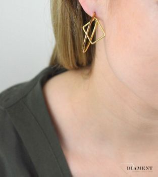 Srebrne kolczyki kółka z kwadratową zawieszką DIA-KLC-8513-925. Złote kolczyki koła💎 Srebrne kolczyki koła w pozłoceniu żółtego złota to biżuteria, która zachwyci każdą kobietę 💎. Biżuteria idealna na prezent 💎 (2).JPG