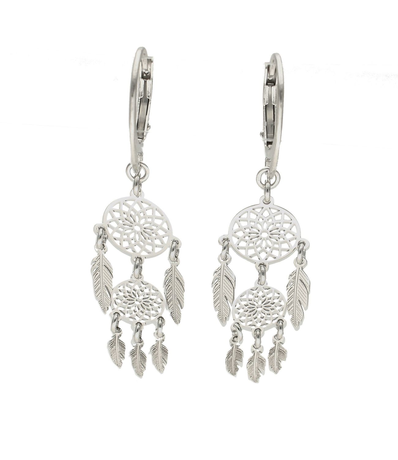 Srebrne kolczyki wiszące łapacz snów DIA-KLC-8542-925. Kolczyki z zapięciem na bigiel jest to bardzo wygodne zapięcie. Kolczyki można połączyć z pozostała biżuterią i stworzyć modne sety.jpg