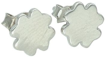 Delikatne kolczyki srebrne 925 w kształcie koniczynek. Model DIA-KLC-8704-925 – zapięcie na sztyft, wielkość 7 mm. Symbol szczęścia na każdy dzień.1.jpg