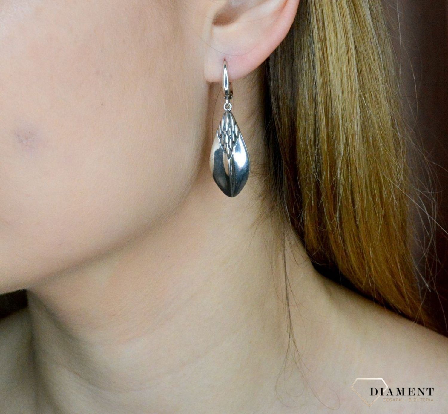 Srebrne kolczyki wiszące oksydowane o podłużnym kształcie DIA-KLC-8824-925.jpg