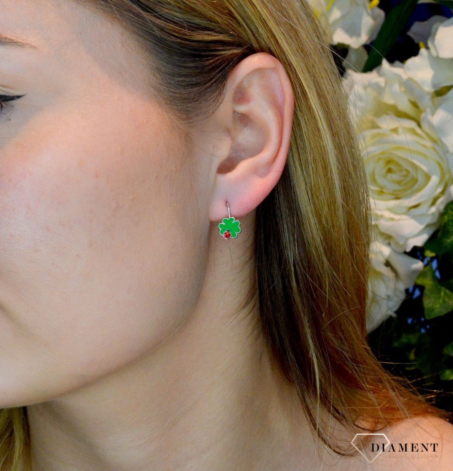 Kolczyki srebrne dziecięce Biedroneczki są w kropeczki 925. Zapięcie na bigiel. Kolczyki dziecięce. Prezent dla dziecka. tani prezent na komunie. Kolczyki zwierzątka. Psi patrol. Biżuteria dla dzieci..jpg