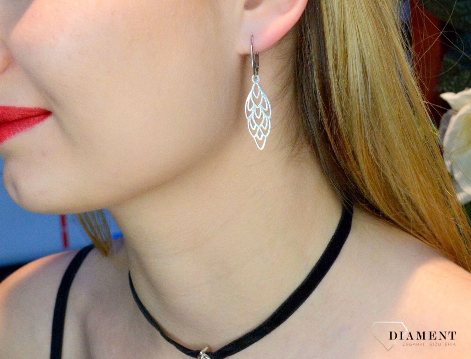 Srebrne damskie kolczyki wiszące listki DIA-KLC-8966-925. Kolczyki na prezent. Kolczyki na dzień mamy. Kolczyki liście. Modna biżuteria. Dla mamy. Kobieca biżuteria. Elegancka biżuteria na co dzień. koczyki ornamenty..jpg