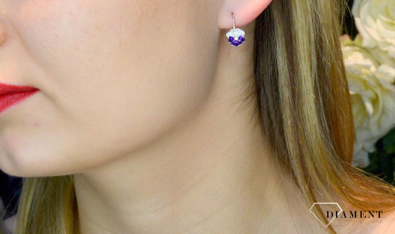 Kolczyki srebrne dziecięce Fioletowy bratek kwiatki 925. Kolczyki na prezent dla dziewczynki. Kolczyki kwiat. Prezent dla nastolatki dla dziecka. Biżuteria dla dzieci. Prezent na komunie..jpg