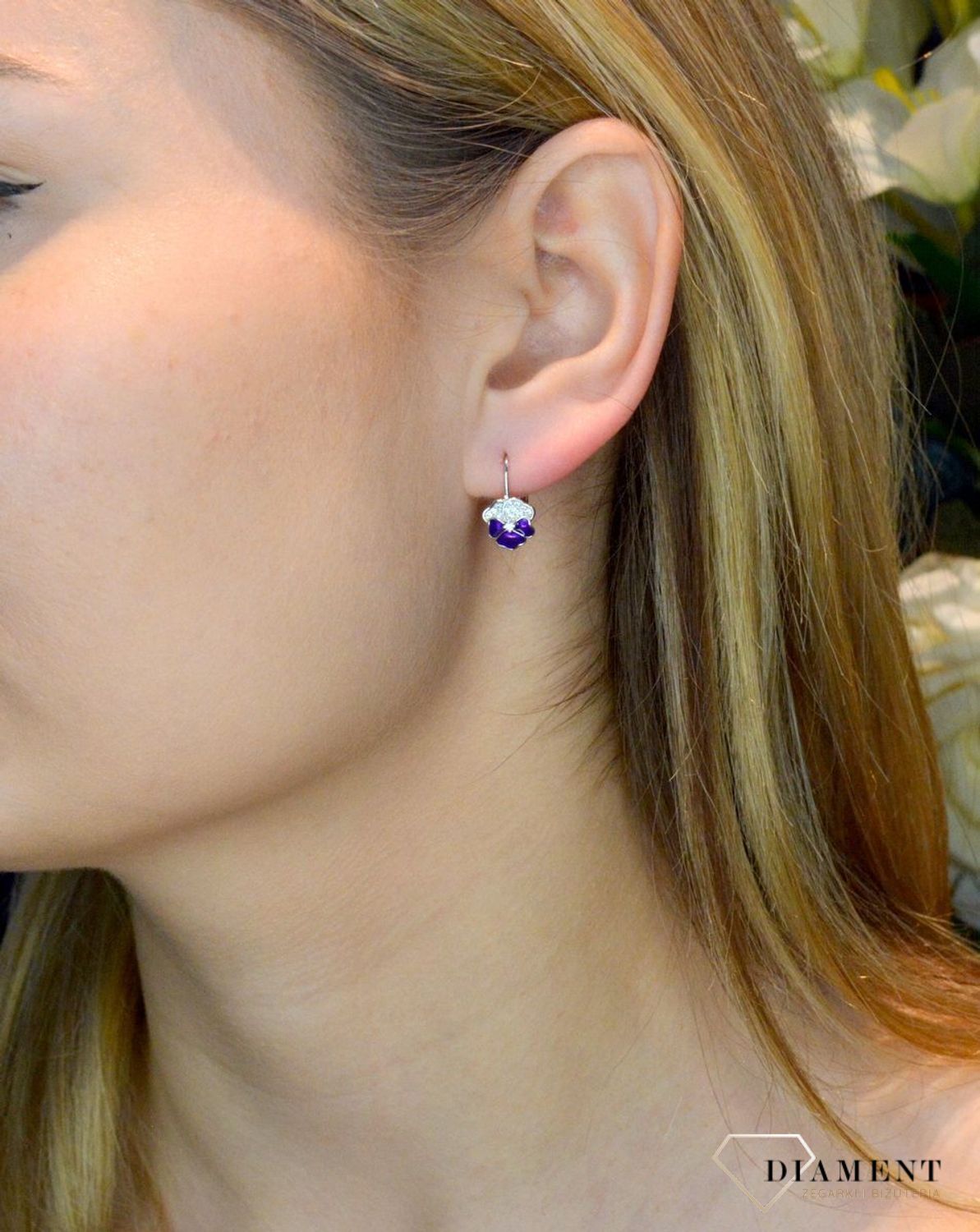 Kolczyki srebrne dziecięce Fioletowy bratek kwiatki 925. Kolczyki na prezent dla dziewczynki. Kolczyki kwiat. Prezent dla nastolatki dla dziecka. Biżuteria dla dzieci. Prezent na komunie..jpg