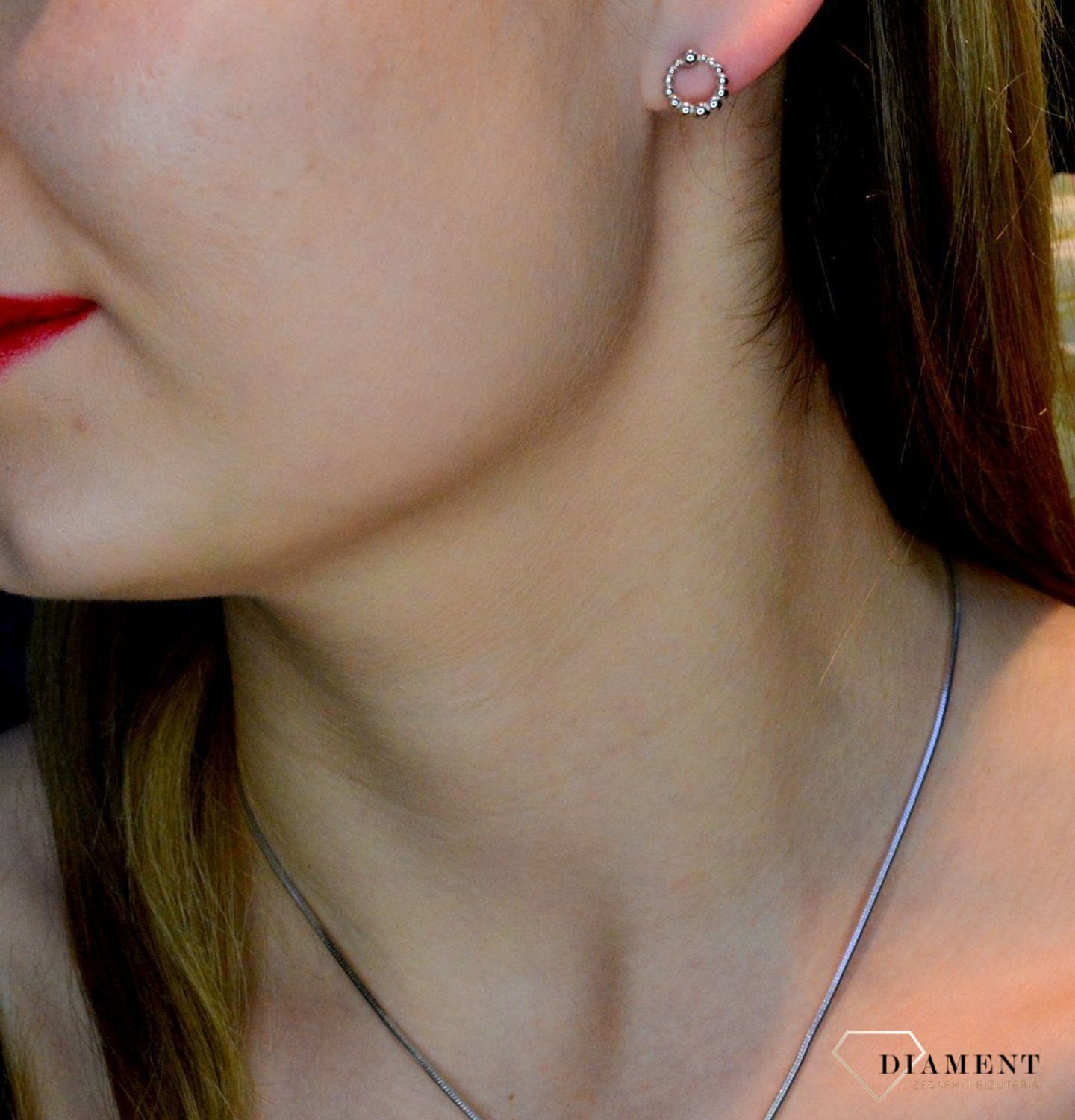 Kolczyki srebrne damskie kółeczka wkrętki 925 DIA-KLC-8972-925. Srebrne koła. Biżuteria to świetny pomysł na prezent. Srebrne kolczyki damskie kółka.Proste kolczyki. Kolczyki bez cyrkonii. Kółka we wzorek..jpg