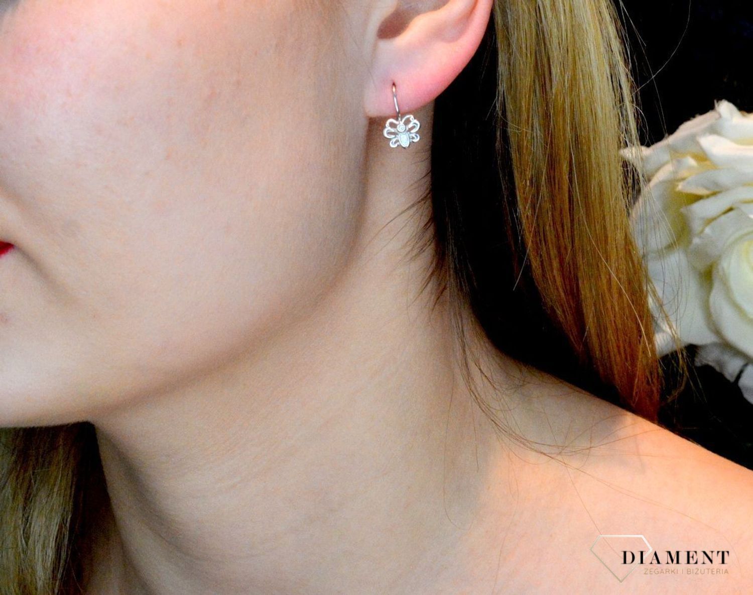 Kolczyki srebrne dziecięce Srebrne motylki bigiel 925 DIA-KLC-8982-925. Kolczyki na prezent dla dziewczynki. Kolczyki motylek. Prezent dla nastolatki dla dziecka. Biżuteria dla dzieci. Prezent na komunie. Kolczyki dla dziecka..jpg