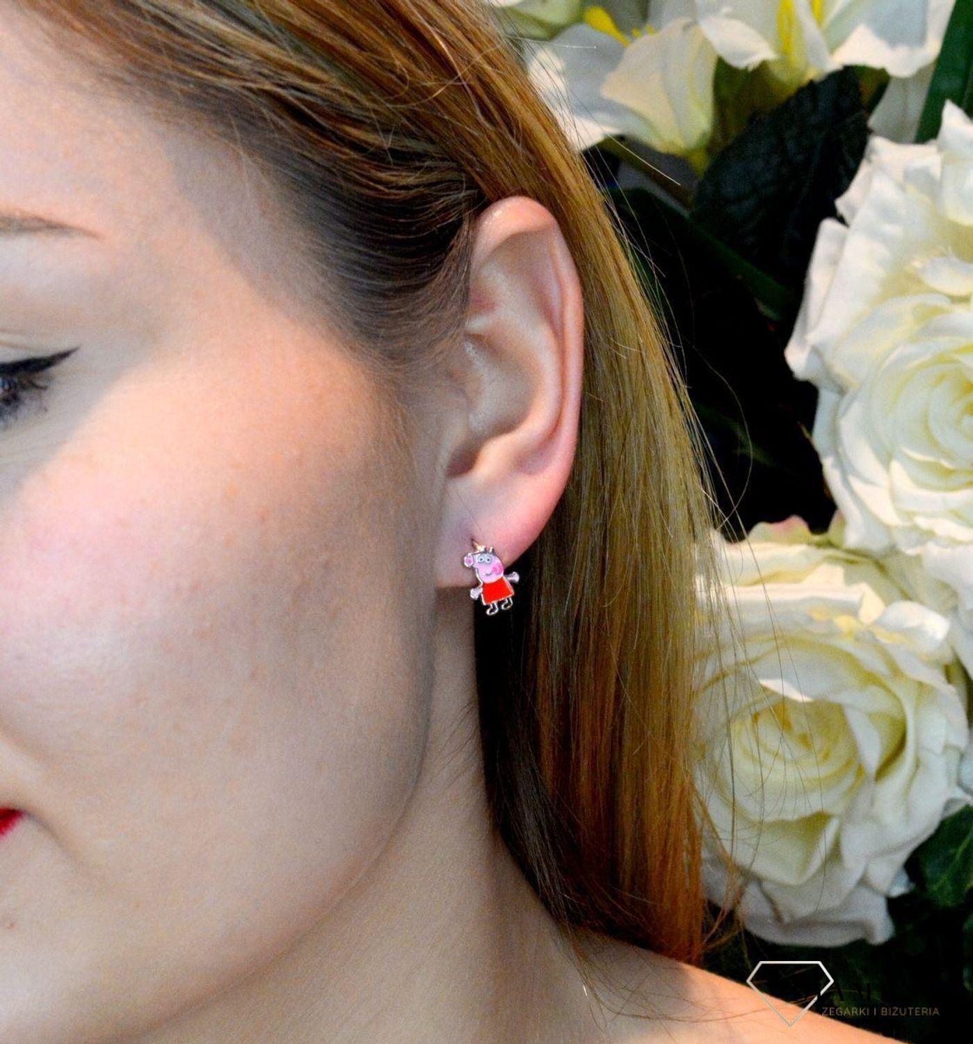 Srebrne kolczyki dla dziewczynki Świnka Peppa DIA-KLC-8985-925.  Kolczyki z motywem postaci z bajki. kolczyki zwierzątka. Kolczyki peppa. Prezent ze świnki peppy. Kolczyki psi patrol, Kolczyki dziecięce..jpg