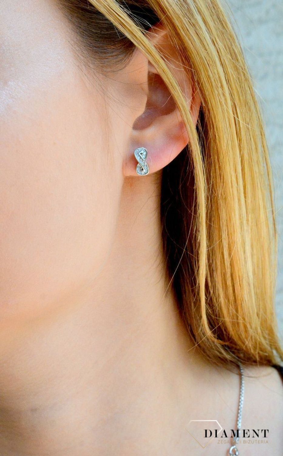 Srebrne kolczyki damskie znak nieskończoności wkrętki DIA-KLC-9414-925d.jpg