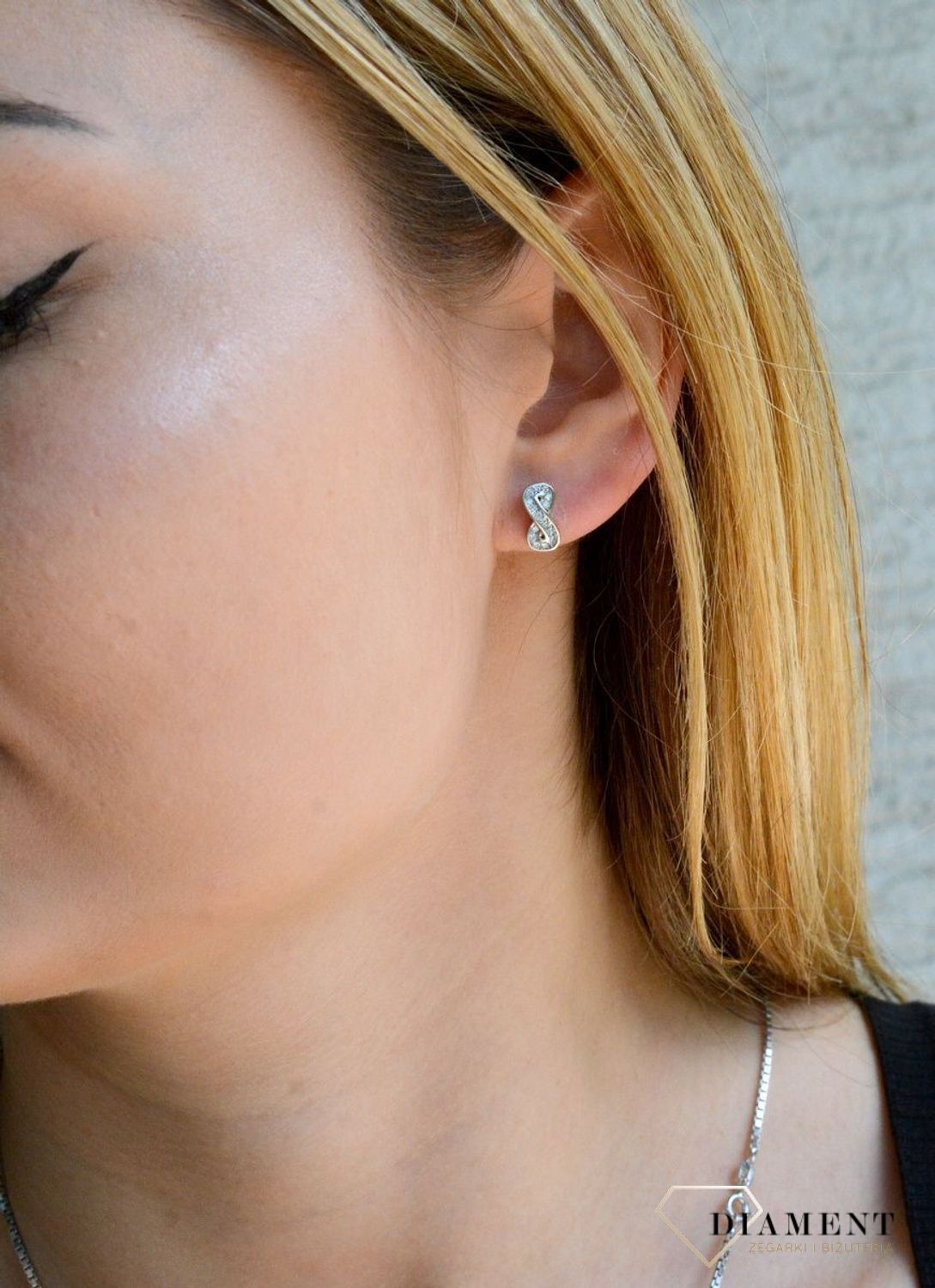 Srebrne kolczyki damskie znak nieskończoności wkrętki DIA-KLC-9414-925d.jpg