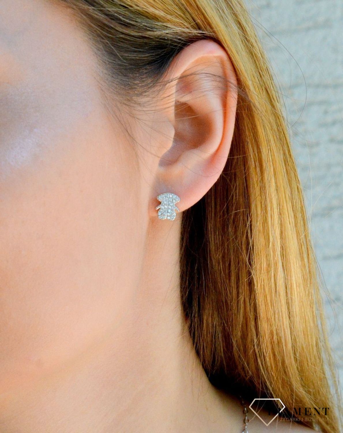 Srebrne kolczyki damskie ludzik z cyrkonii wkrętki DIA-KLC-9419-925d.jpg