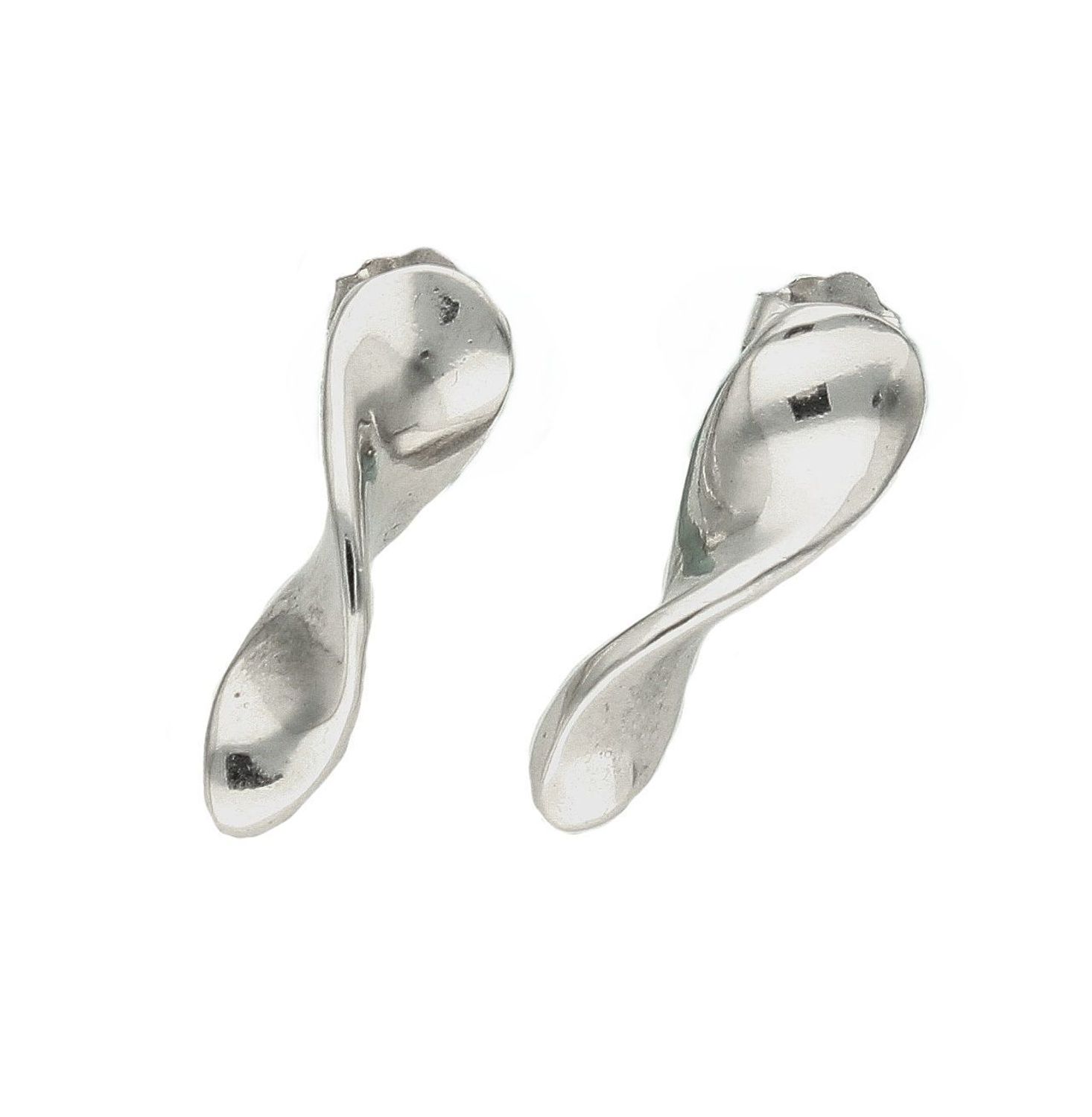 Srebrne kolczyki wiszące o podłużnym kształcie z cyrkoniami DIA-KLC-9438-925.  Kolczyki posiadają wygodne zapięcia na sztyft. To bardzo dobry pomysł na prezent. Kolczyki zostały wykonane z najwyższej jakości srebra próby 925.jpg