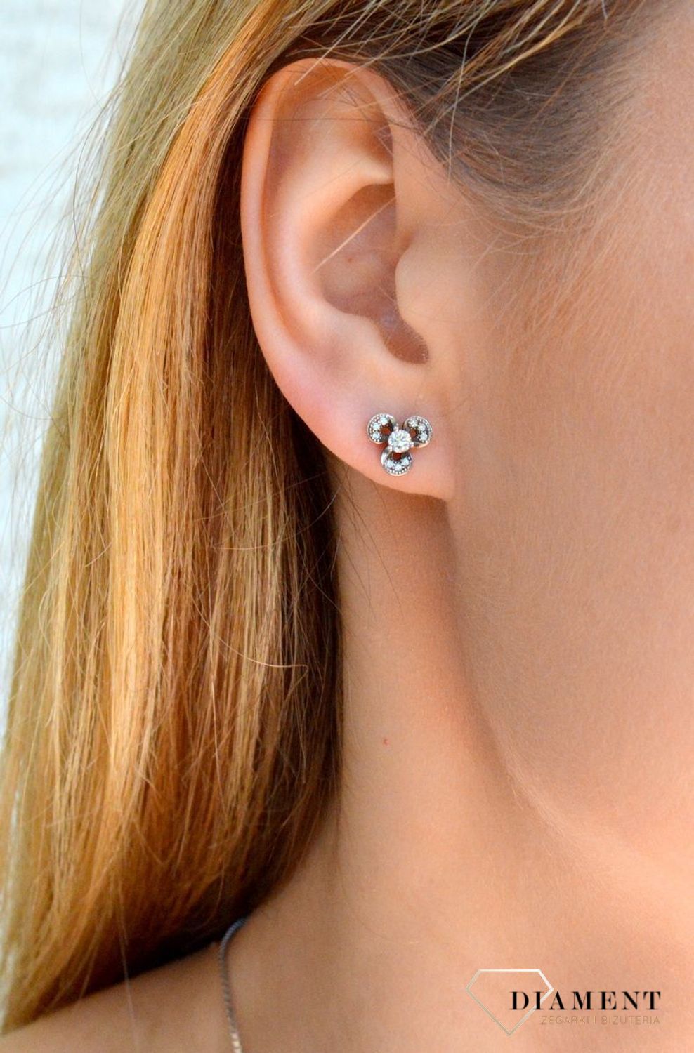 Srebrne kolczyki kwiatki rodowane z cyrkoniami DIA-KLC-9439-925dds.jpg