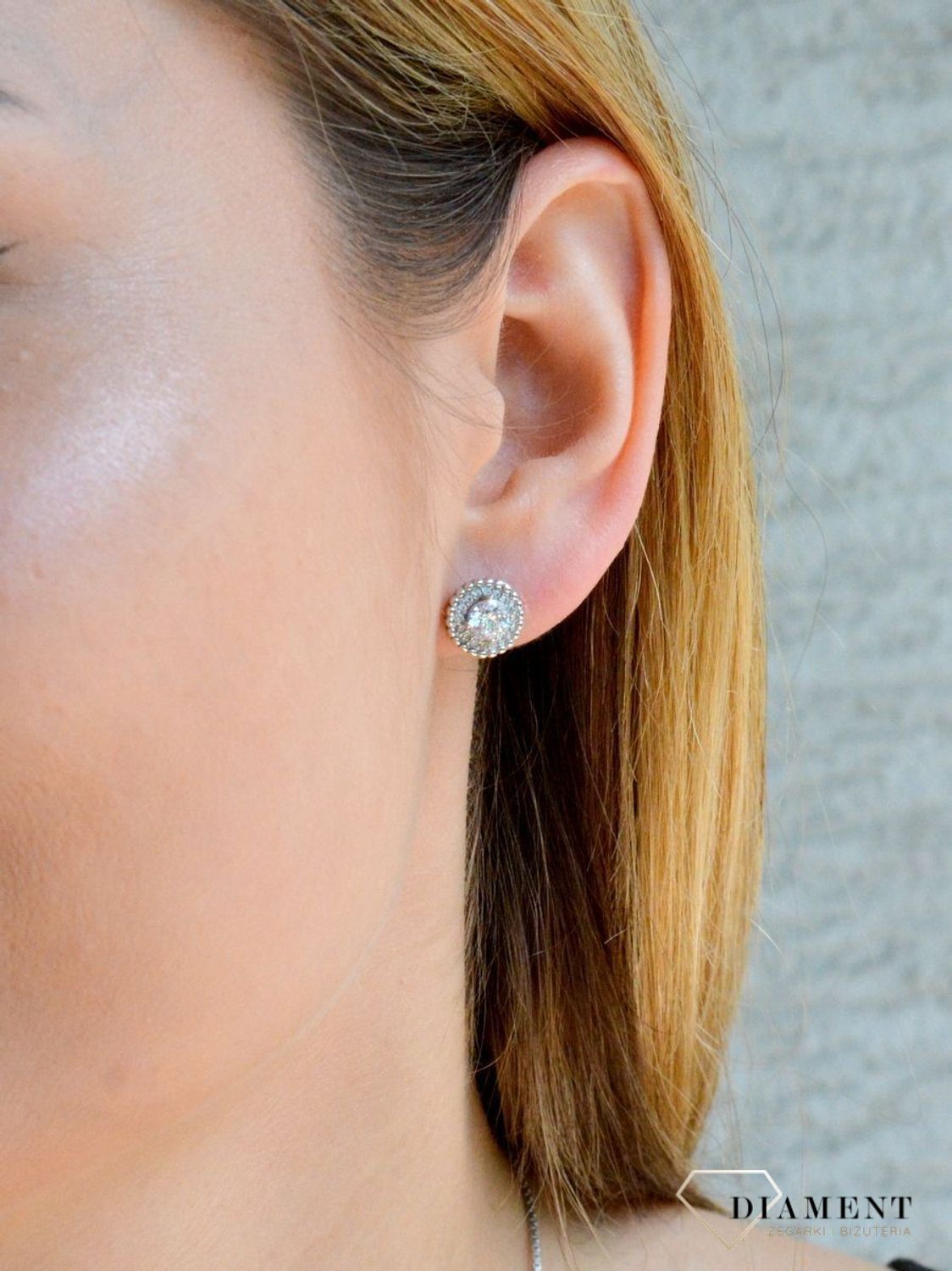 Srebrne kolczyki damskie z cyrkoniami wkrętki DIA-KLC-9444-925d.jpg