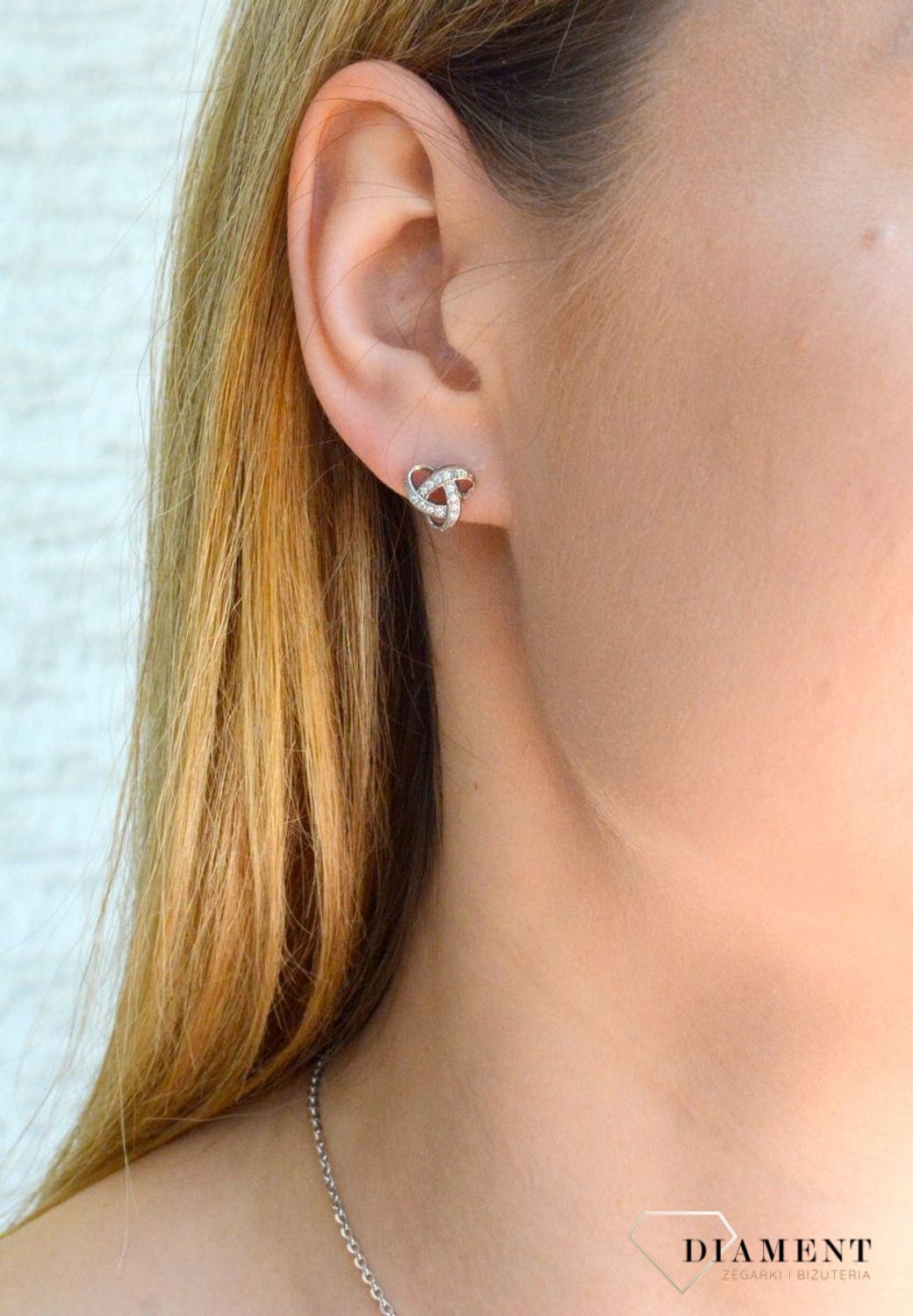 Srebrne kolczyki wkrętki z drobnymi cyrkoniami DIA-KLC-9449-925d.jpg