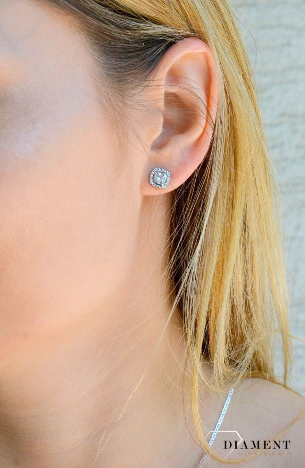 Srebrne kolczyki kwadraciki z lśniącą cyrkonią DIA-KLC-9452-925d.jpg