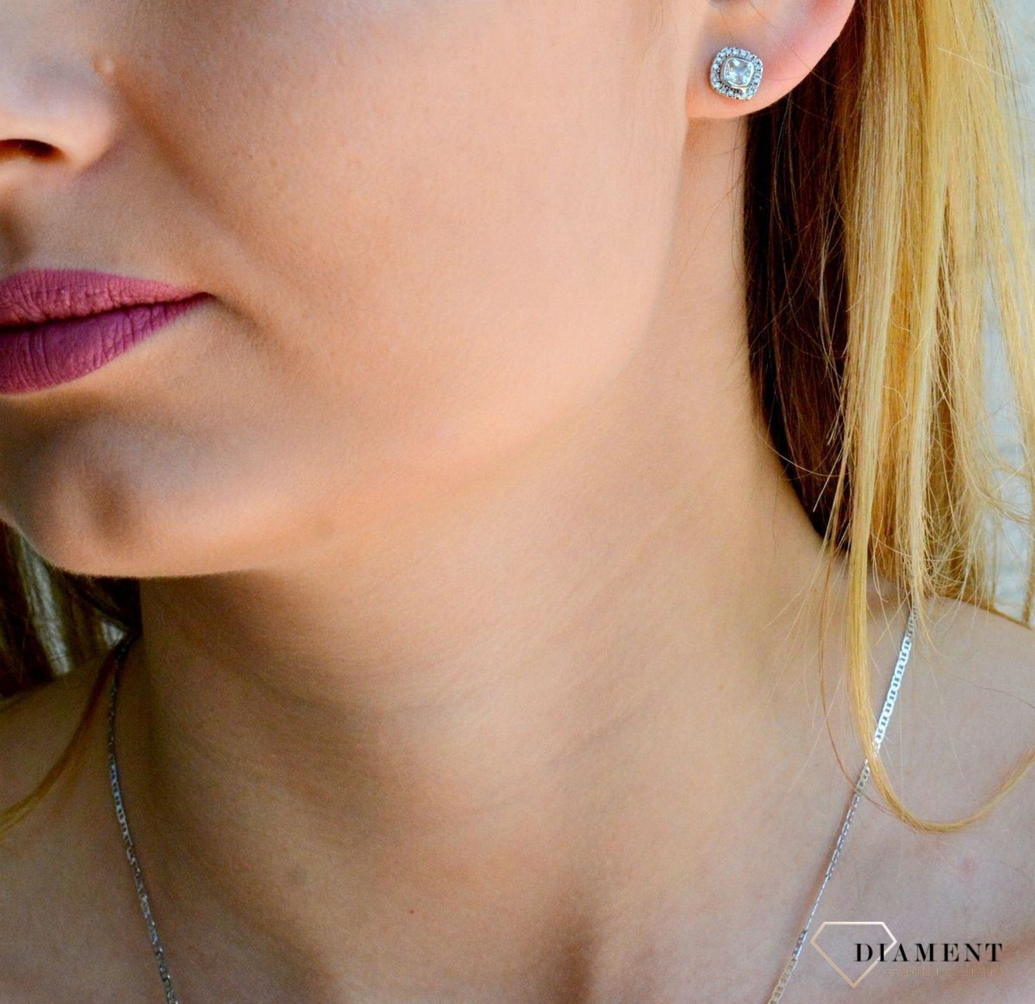Srebrne kolczyki kwadraciki z lśniącą cyrkonią DIA-KLC-9452-925d.jpg