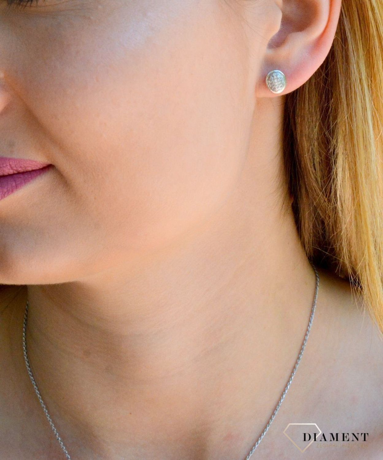 Srebrne kolczyki owalne wysadzone cyrkoniami wkrętki DIA-KLC-9453-925d.jpg