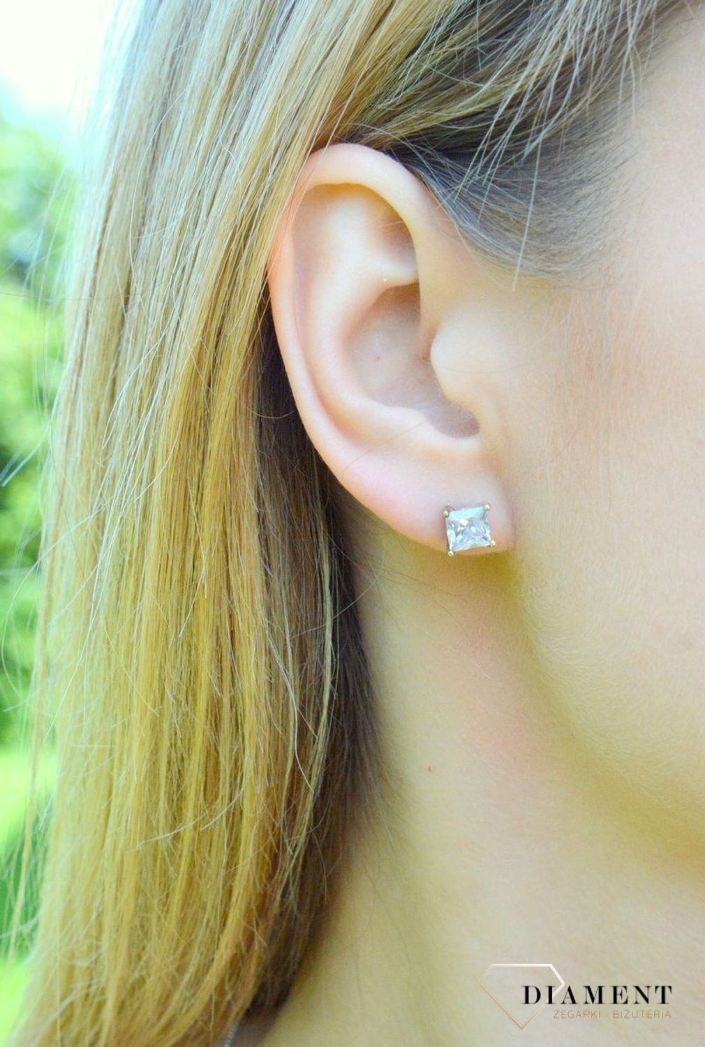 Srebrne kolczyki kwadraciki z dużą cyrkonią DIA-KLC-9459-925c.jpg