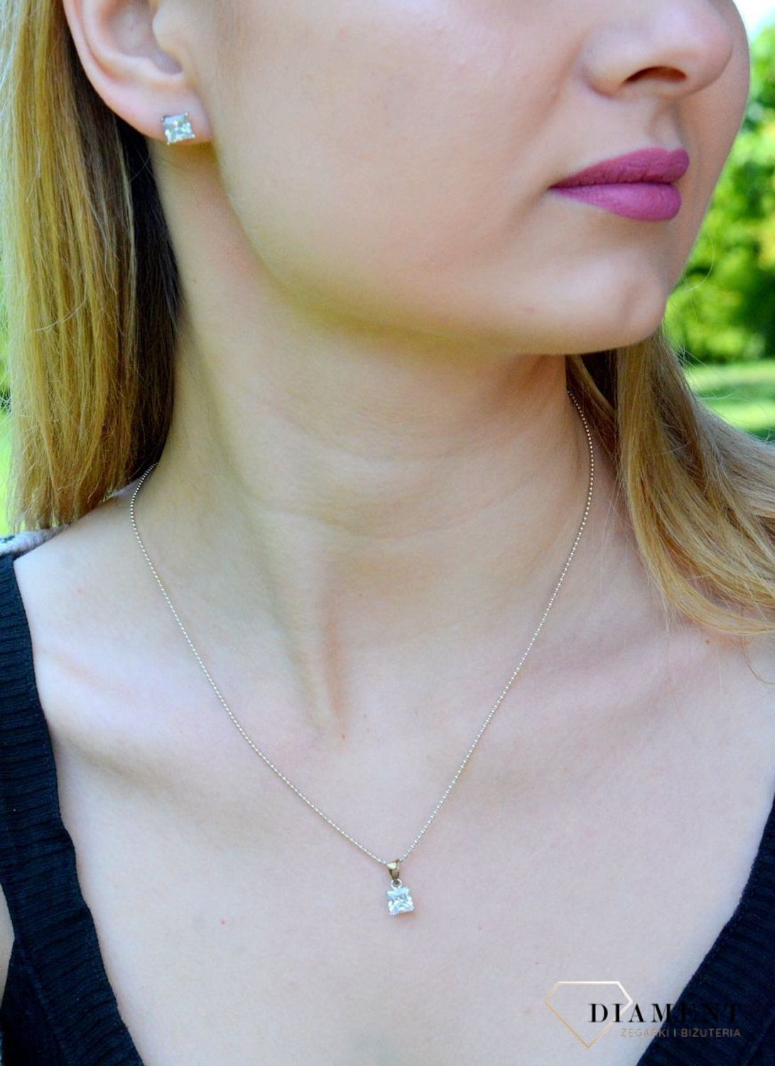 Srebrne kolczyki kwadraciki z dużą cyrkonią DIA-KLC-9459-925c.jpg