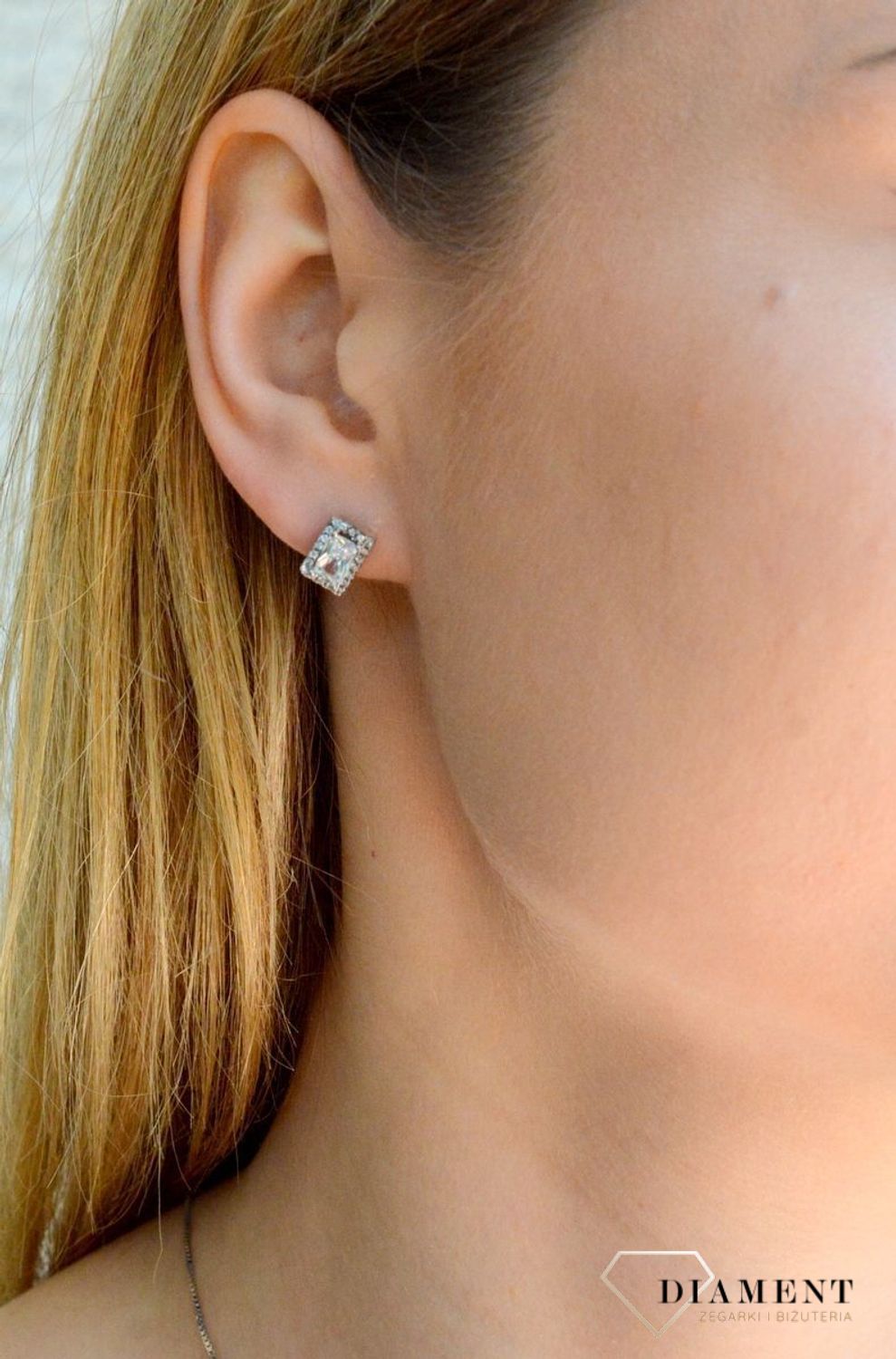 Srebrne kolczyki damskie z prostokątną cyrkonią DIA-KLC-9467-925d.jpg