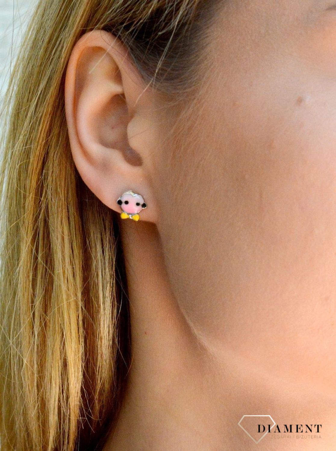 Srebrne kolczyki dziecięce ludziki z różową emalią wkrętki DIA-KLC-9563-925d.jpg