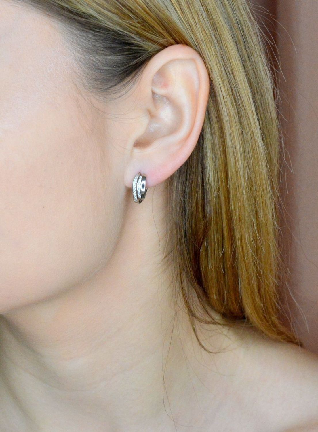 Srebrne kolczyki damskie wiszące koła rzędy cyrkonii DIA-KLC-9576-925. Srebrne kolczyki damskie. Srebrne kolczyki koła. Srebrne kolczyki damskie wiszące. Kolczyki srebrne na prezent. Delikatne kolczyki..jpg