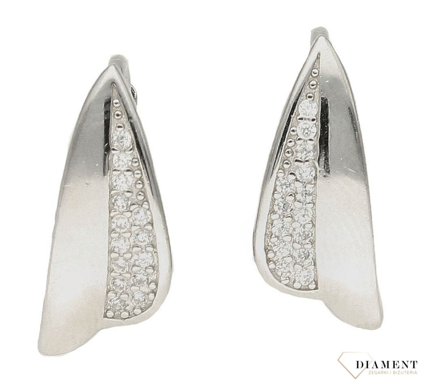 Srebrne kolczyki damskie delikatny wzór ozdobiony cyrkonią DIA-KLC-9585-925. Srebrna biżuteria. Srebrne kolczyki. Biżuteria damska. Kolczyki srebrne. Pomysł na prezent. Kolczyki z cyrkoniami. Kolczyki z zapięciem angielskim..jpg