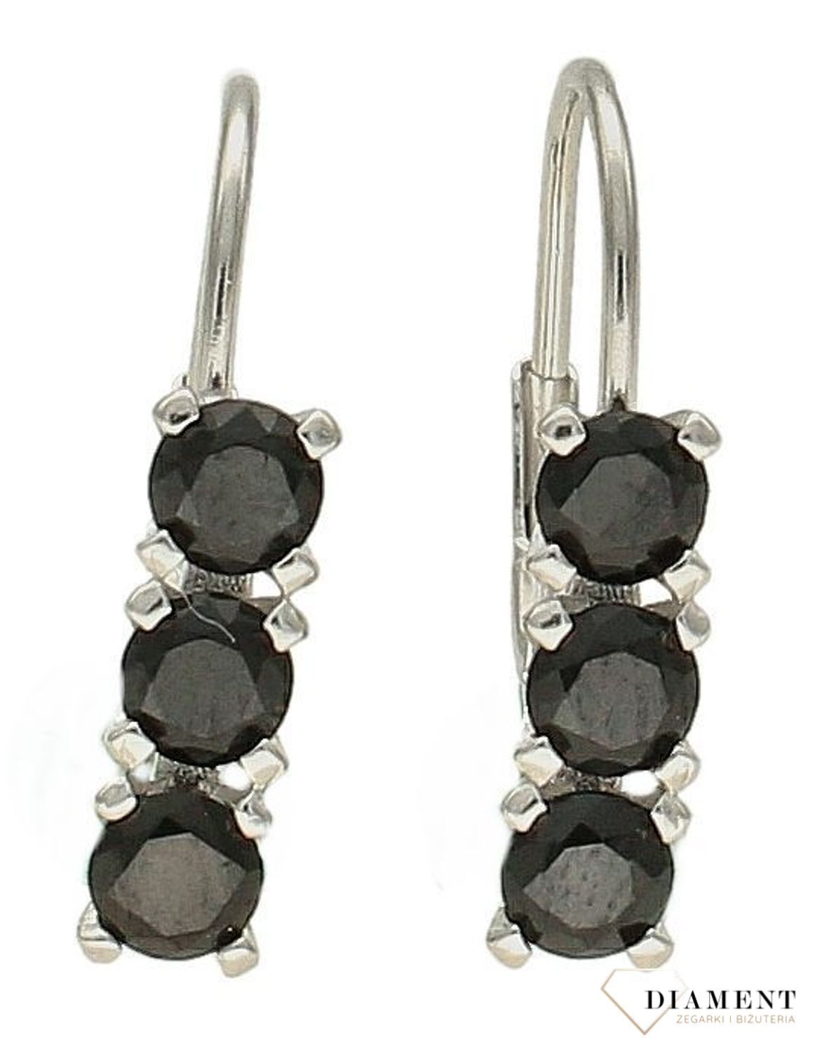 Srebrne kolczyki damskie z czarną cyrkonią angielskie zapięcie DIA-KLC-9608-CZARNE925. Srebrna biżuteria. Kolczyki damskie zapięcie angielskie. Pomysł na prezent dla kobiety. Kolczyki z czarną cyrkonią.jpg