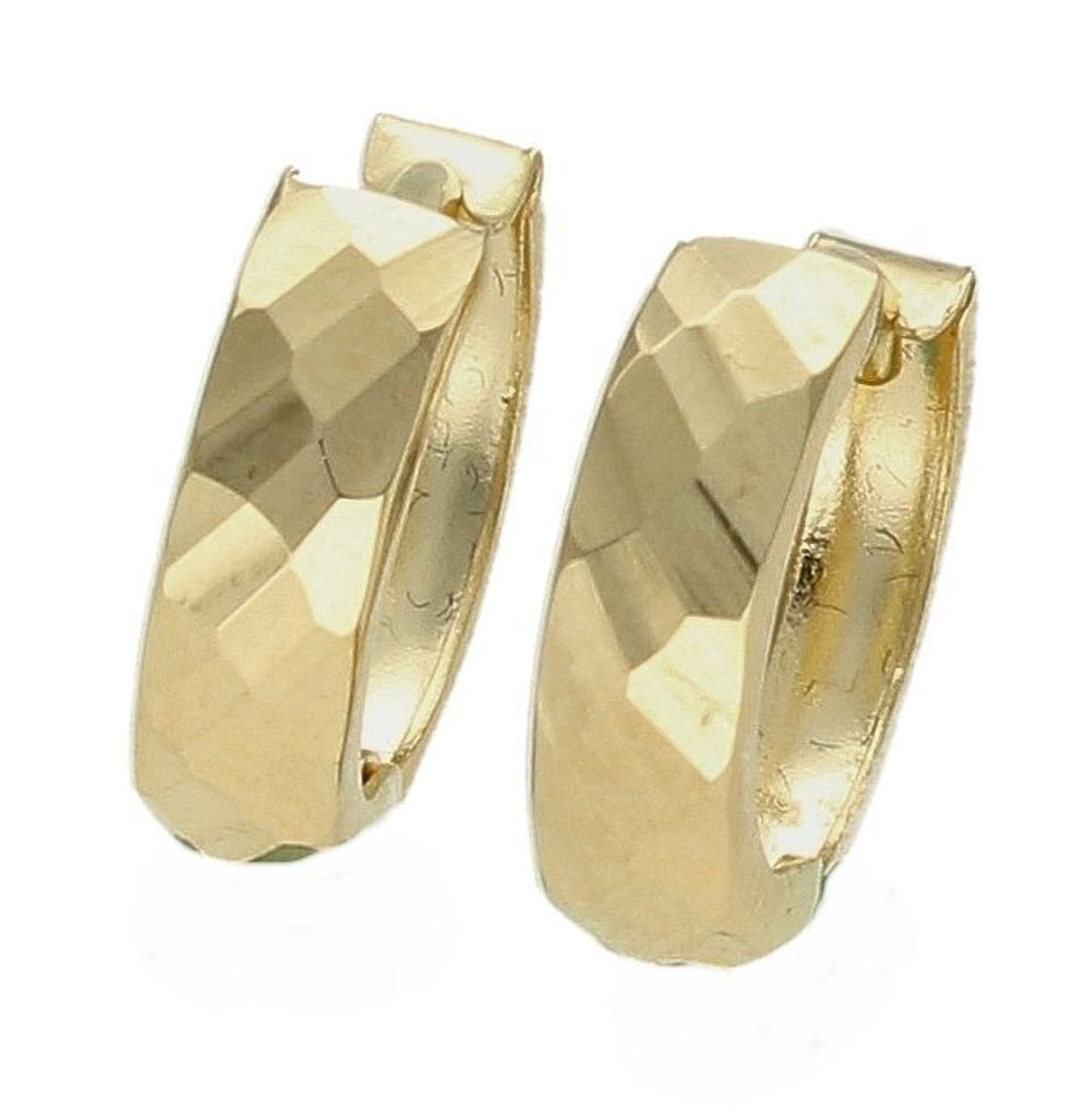 Złote kolczyki 585 kółeczka z ozdobnym grawerowaniem DIA-KLC-9747-585.  Uniwersalne złote, gładkie kolczyki próby 585 z motywem koła można skompletować z naszyjnikiem lub bransoletką, aby tworzyć wyjątkowe zestawy - idealne do różnyc (1).jpg