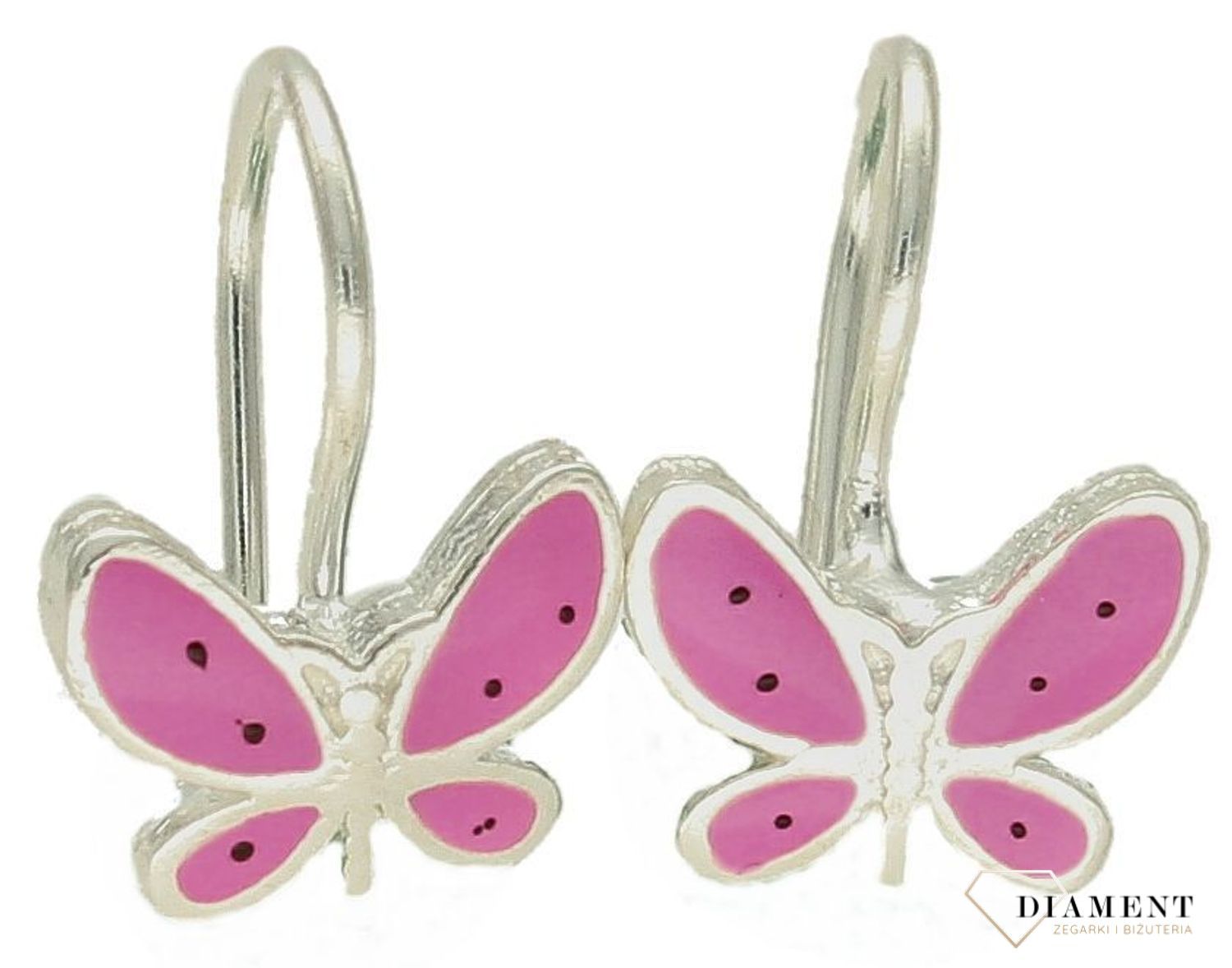 Kolczyki srebrne dla dziewczynki Różowe motylki DIA-KLC-9812-925. Kolczyki zostały starannie ozdobione emalią. Idealny prezent dla małej modnisi. Kolczyki przedstawiające motylka. Świetny pomysł na upominek..jpg