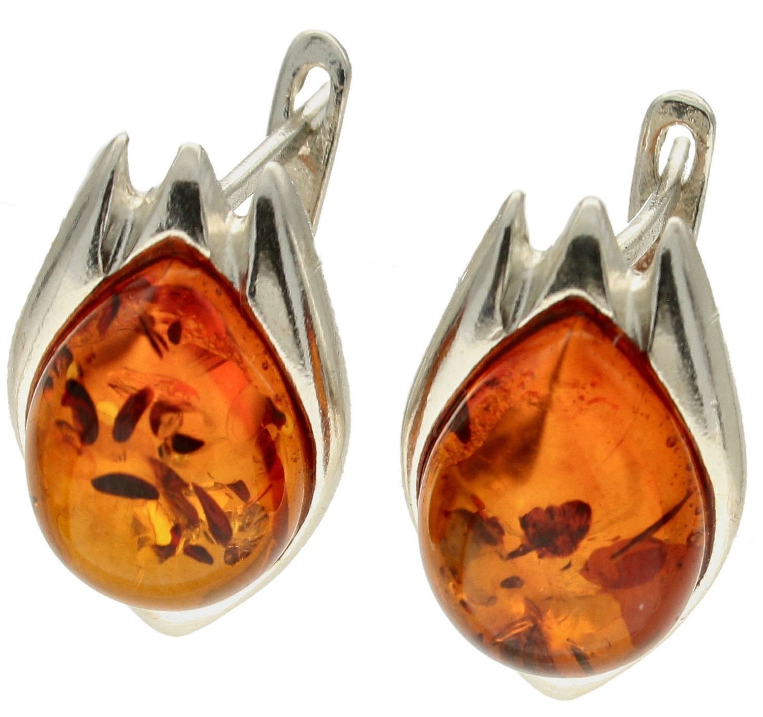 Srebrne kolczyki łezki z koniakowym bursztynem bałtyckim DIA-KLC-9860-925. Srebrne kolczyki damskie wiszące. Kolczyki damskie z kamieniem. Kolczyki srebrne damskie idealne na prezent. Kolczyki z bursztynem bałtyckim..jpg