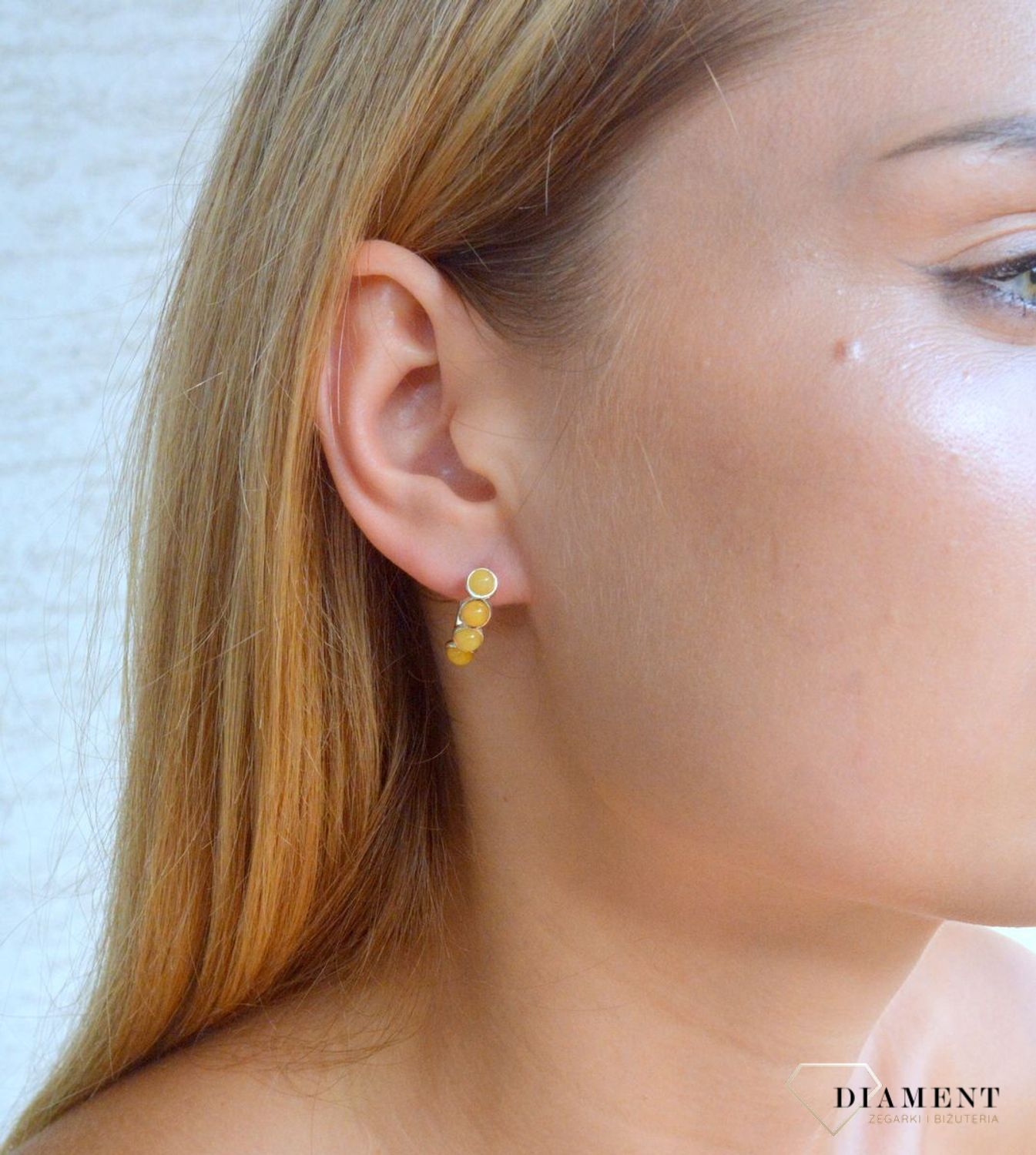 Srebrne kolczyki 925 wiszące z mlecznym bursztynem bałtyckim DIA-KLC-9862-925.  Srebrne kolczyki z bursztynem na prezent. Srebrne kolczyki damskie. Srebrne kolczyki wiszące. Srebrne kolczyki z kamieniem..jpg