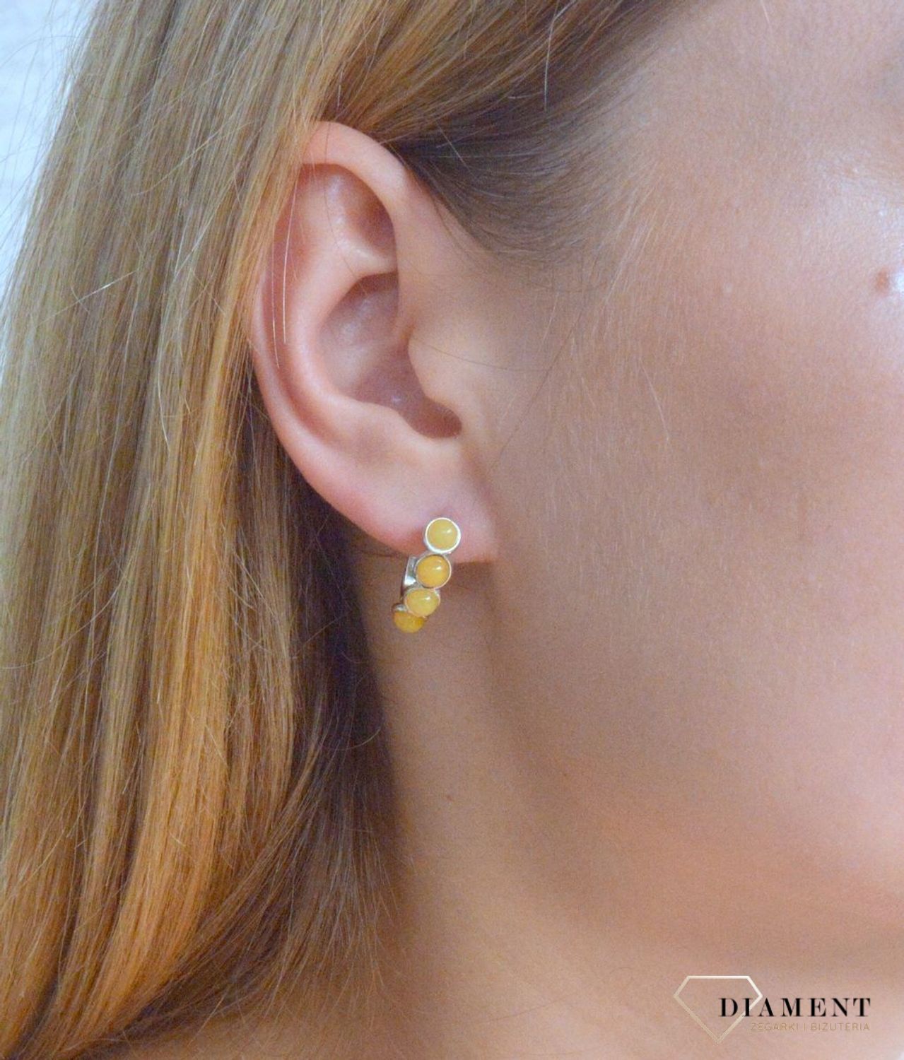 Srebrne kolczyki 925 wiszące z mlecznym bursztynem bałtyckim DIA-KLC-9862-925.  Srebrne kolczyki z bursztynem na prezent. Srebrne kolczyki damskie. Srebrne kolczyki wiszące. Srebrne kolczyki z kamieniem..jpg