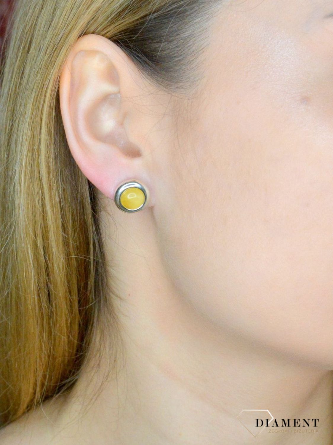 Srebrne kolczyki 925 okrągłe wkrętki z mlecznym bursztynem DIA-KLC-9867-925.jpg