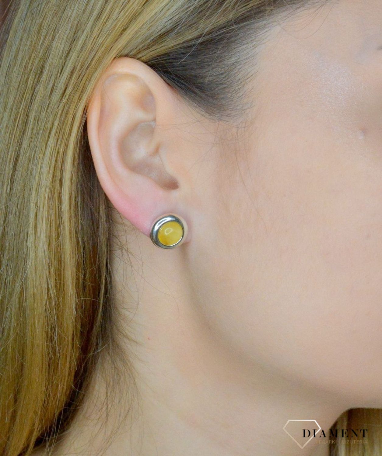 Srebrne kolczyki 925 okrągłe wkrętki z mlecznym bursztynem DIA-KLC-9867-925.jpg