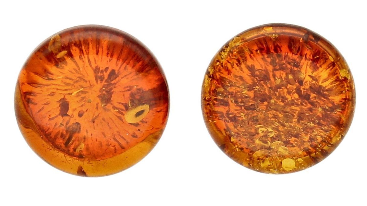 Srebrne kolczyki 925 okrągłe wkrętki z koniakowym bursztynem DIA-KLC-9869-925. Srebrne kolczyki damskie wkrętki. Kolczyki damskie z kamieniem. Kolczyki srebrne damskie idealne na prezent. Kolczyki z bursztynem bałtyckim..jpg