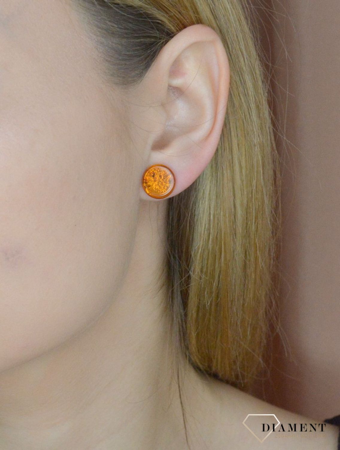 Srebrne kolczyki damskie 925 wkrętki z koniakowym bursztynem DIA-KLC-9878-925.jpg